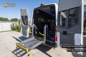 Carosare autoutilitara Mercedes Sprinter 16+1+1 cu lift