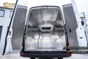 Carosari autoutilitare frig, facute de firma Minibus Luxury by Cristi www.minibusluxury.ro