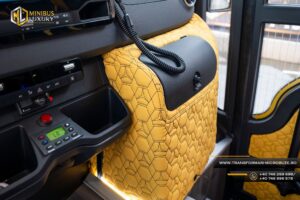 Carosari microbuze mercedes Sprinter 22+1+1 Locuri - MiniBus Luxury by Cristi Galati